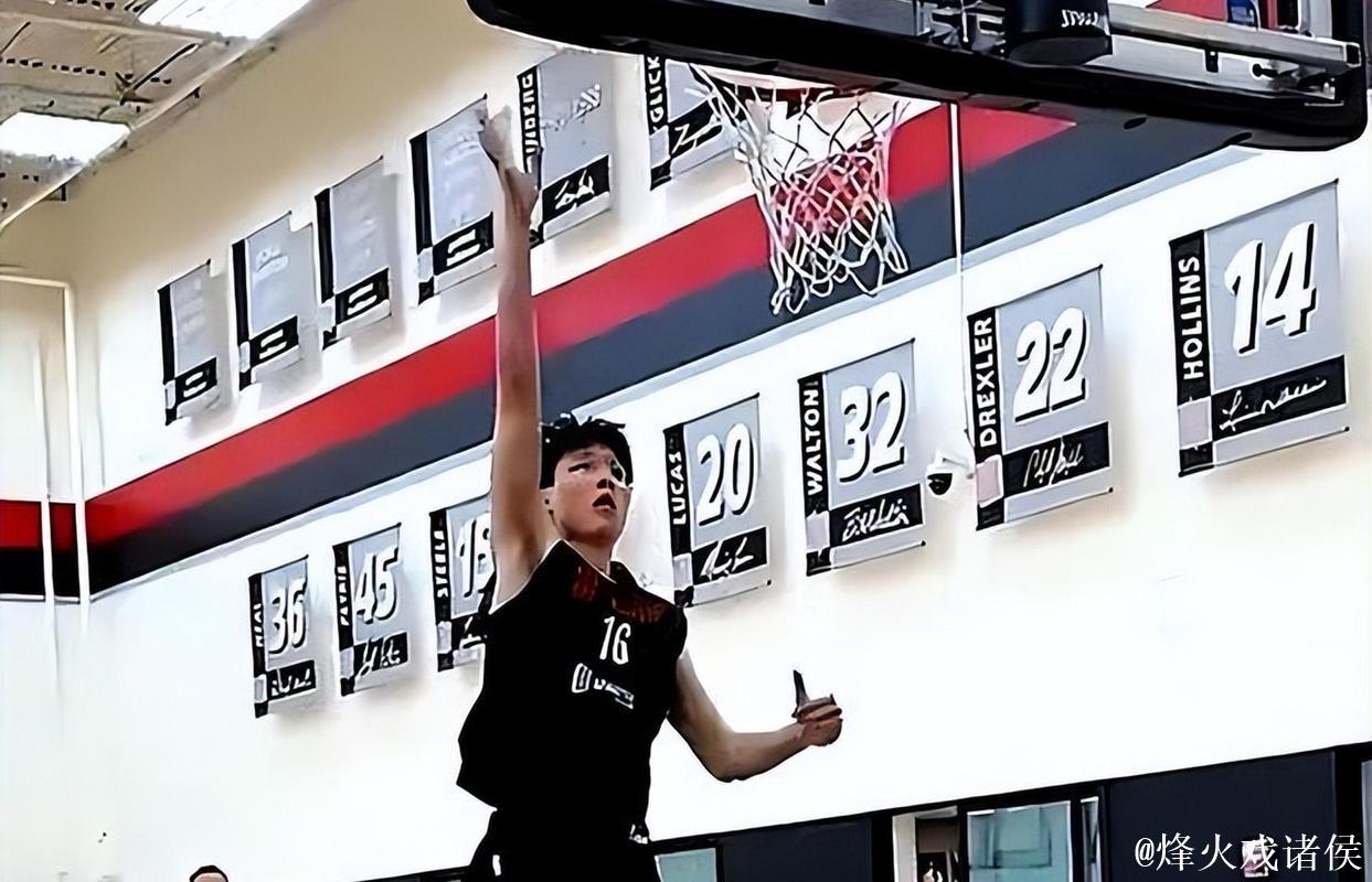 斯普利特现场观赛：杨瀚森与吕佩尔在G联赛的表现考察。